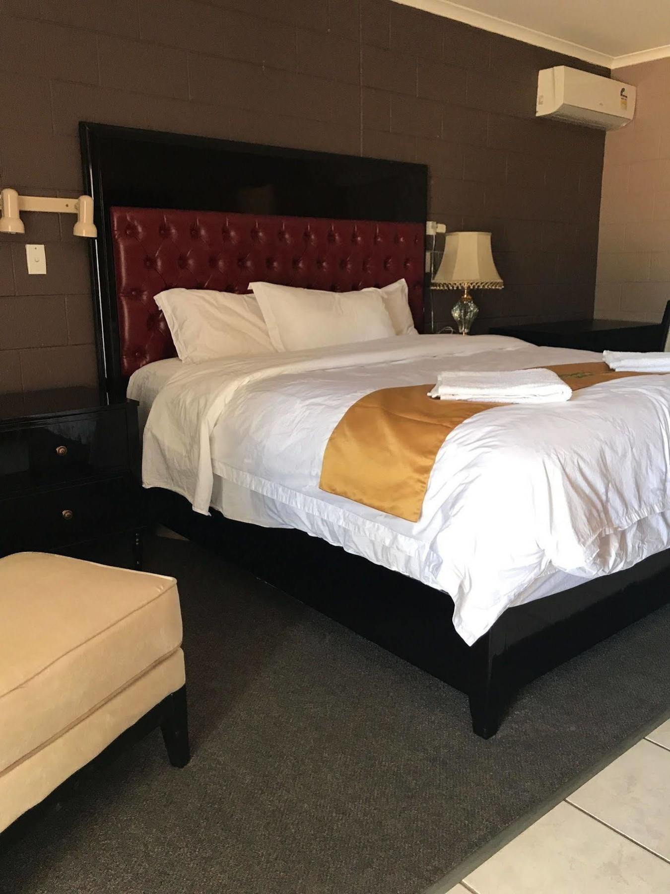 Eldorado Motor Inn Tennant Creek Buitenkant foto